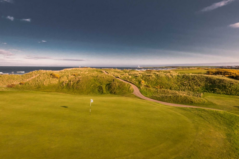 The 3rd hole at Montrose Golf Links.