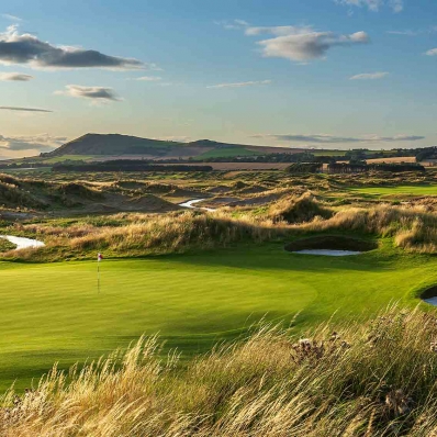 A green and fescue grasses at Dumbarnie Golf Links.