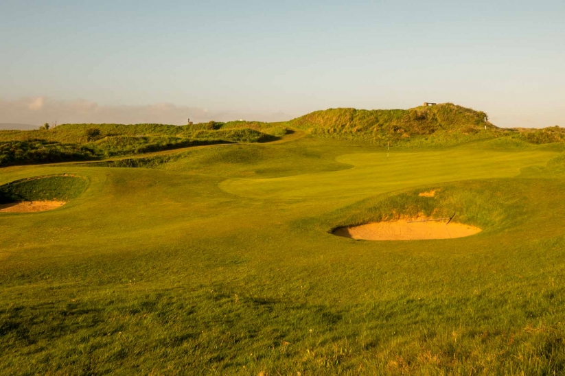 The 14th hole at Pyle & Kenfig GC in Wales.