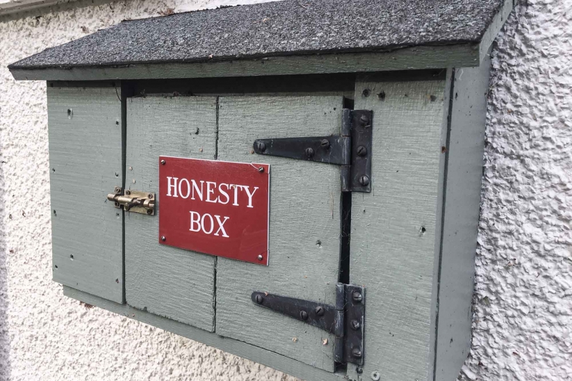 The honesty box at Bridge of Allan Golf Course.