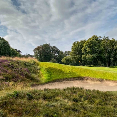 Heather Bunker 15th Hole Harry Colt